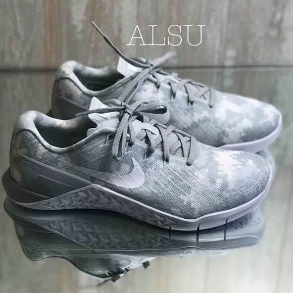 Nike Shoes - NWT Nike Metcon 3 AMP Wolf Grey W AUTHENTIC